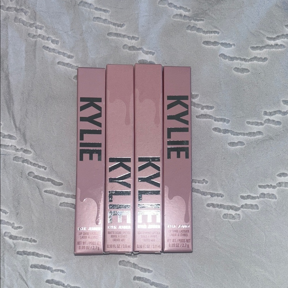 Kylie Cosmetics Lipstick Set - Pink Shades - Picture 1 of 2